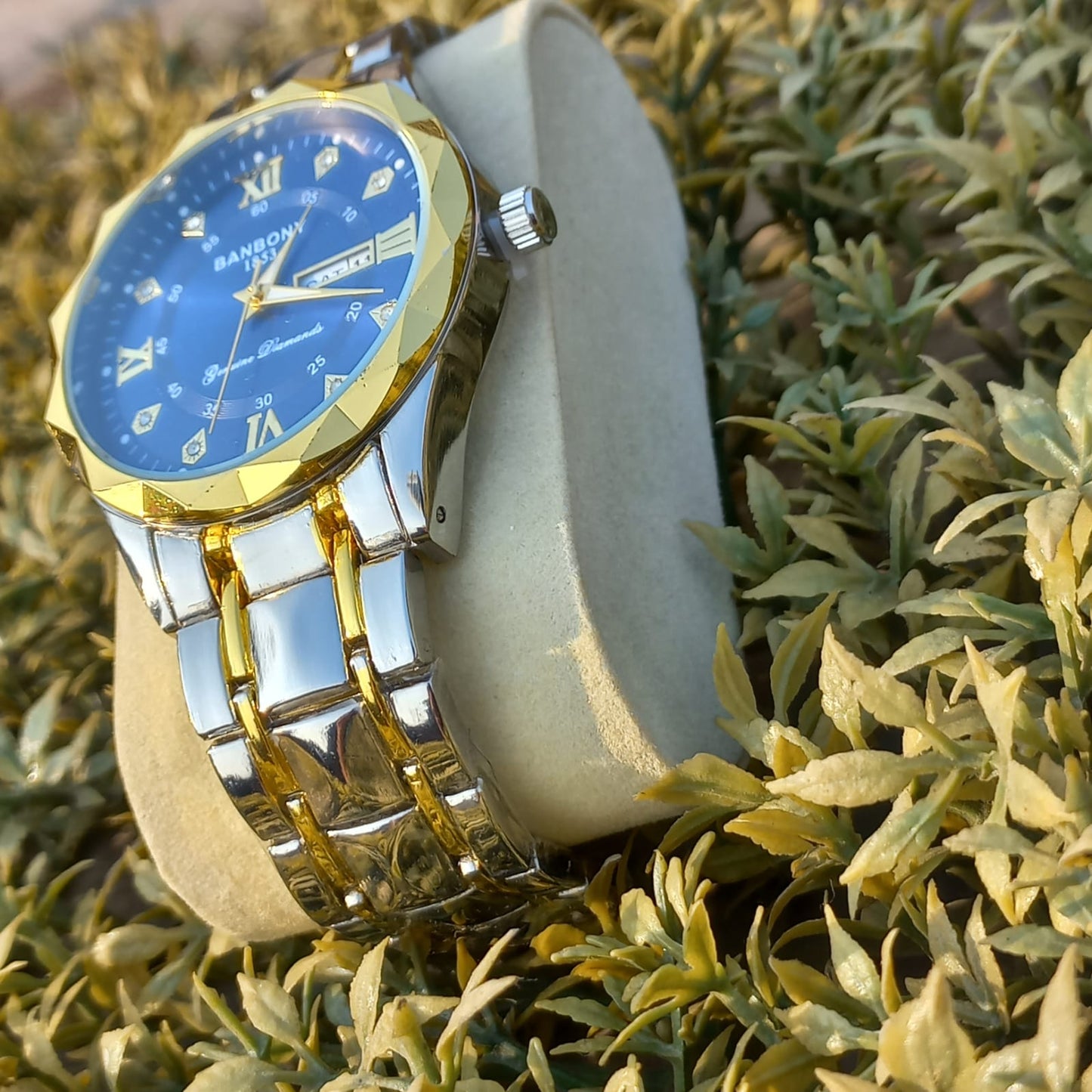 Fashion Men'S Quartz Watch Rhombus Numeral Dial Double Calendar Luminous Waterproof Steel Strap Watch Rhinestone Decorative Watch Business Watch Gift