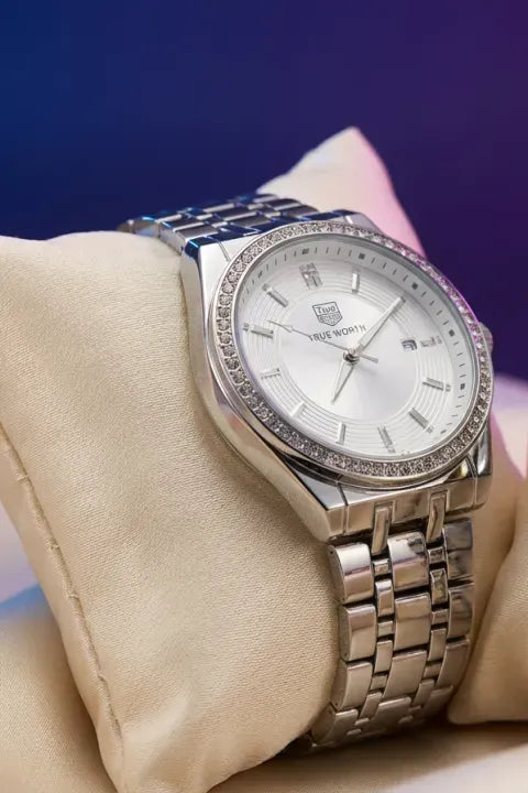 True North Luxury Silver Chain Watch for Women - Elegant Crystal Bezel with Date Display - Premium Stainless Steel