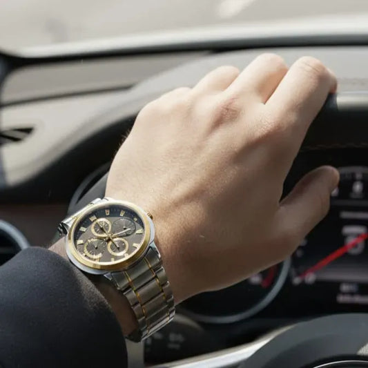 Luxury Men’s Analog Wrist Watch – Stainless Steel Strap