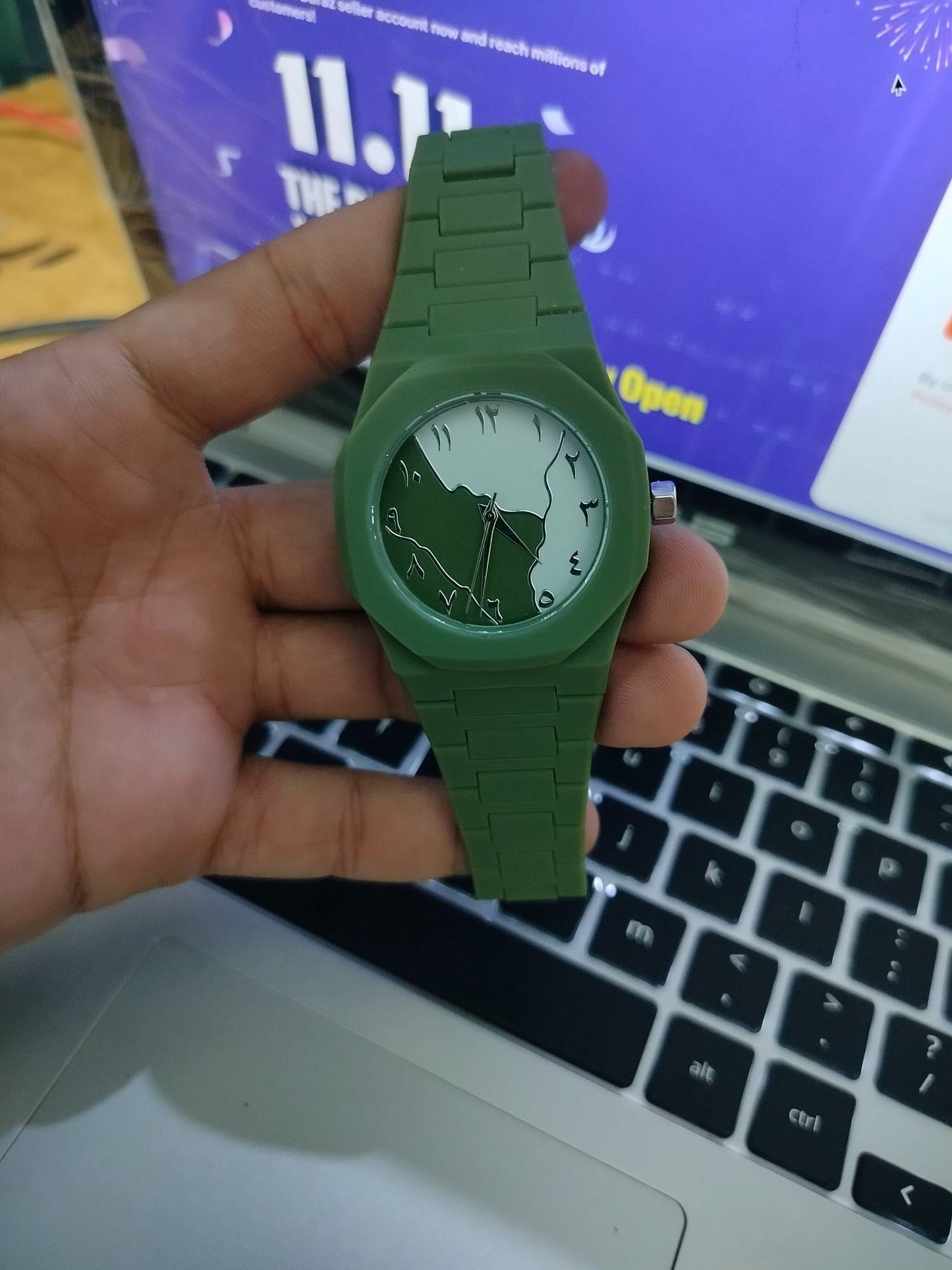 Premium Arabic Numerals Wrist Watch – Silicon Strap